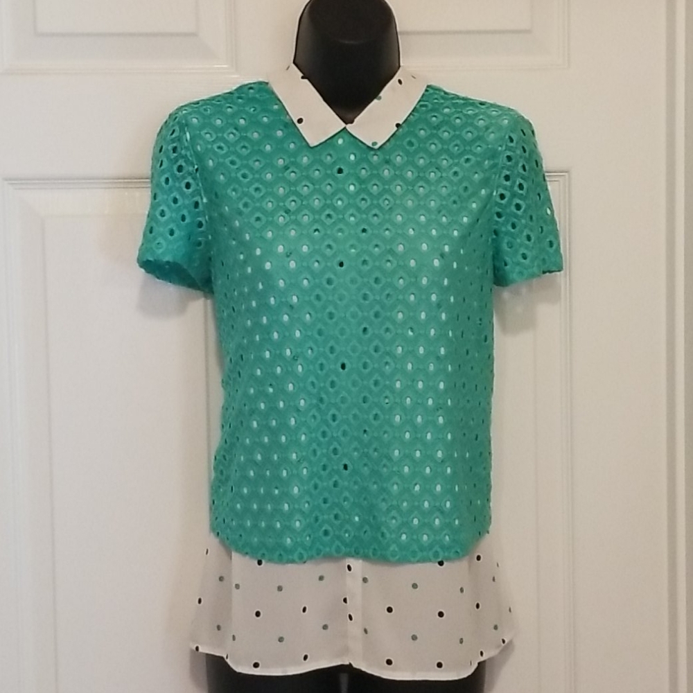 2 blouses - Picture 2 of 5